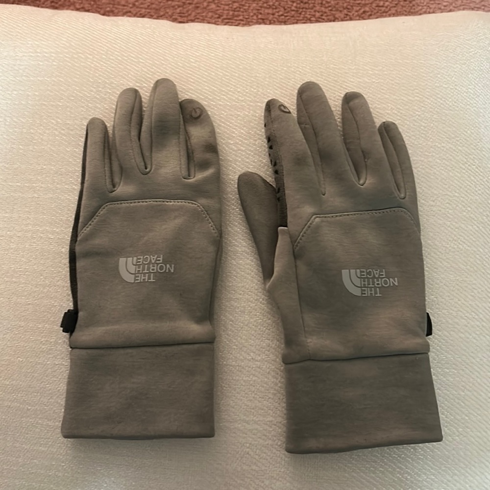 North face tech gloves